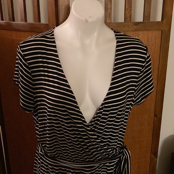 Gap‎ romper XL - Picture 2 of 5